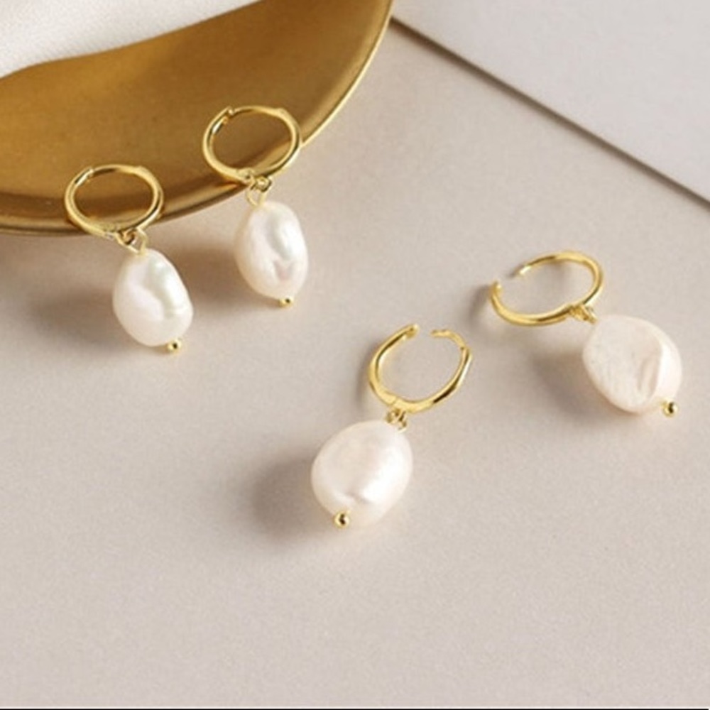 Dainty Baroque Pearl Drop Hoop Earrings - Picture 6 of 6